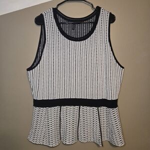 White House Black Market Signature Knit White & Black Sleeveless Top Blouse XL